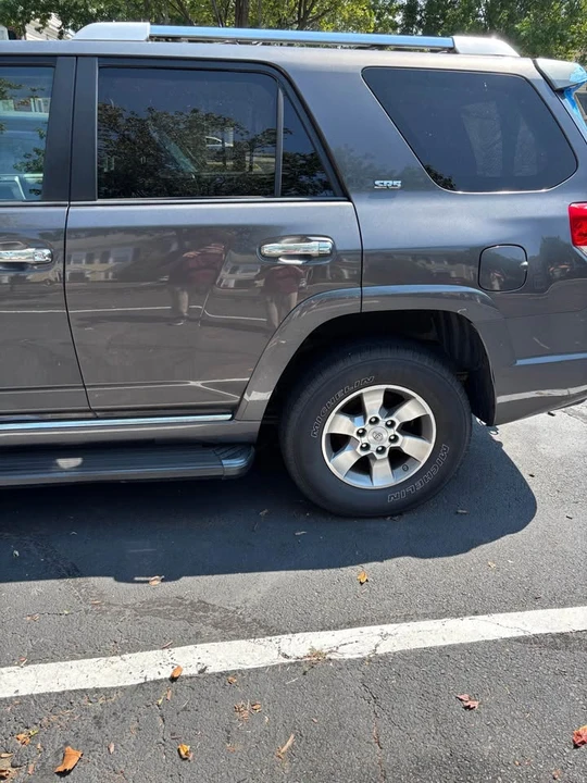 2011 Toyota 4Runner 5th Gen - Image 3 of 20