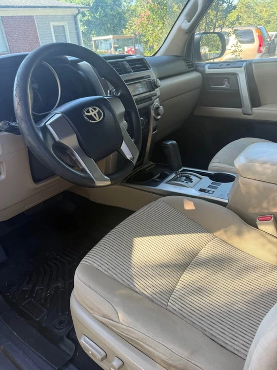 2011 Toyota 4Runner 5th Gen - Image 6 of 11