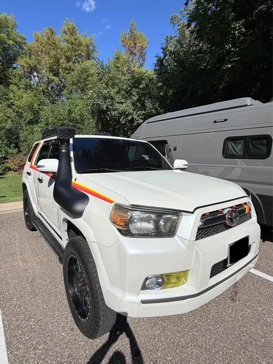 2011 Toyota 4Runner 5th Gen - Image 10 of 14