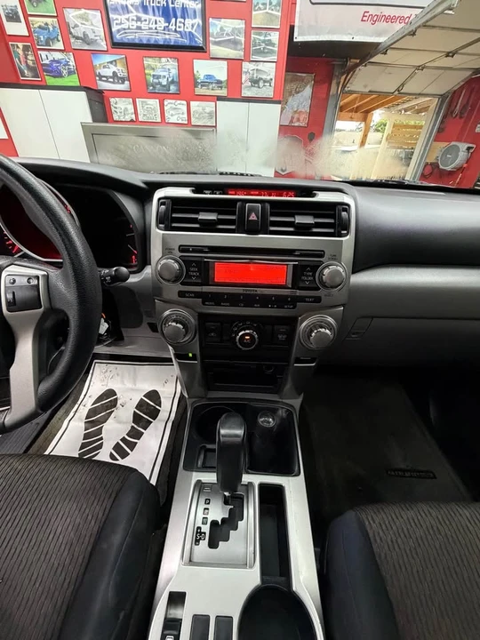 2011 Toyota 4Runner 5th Gen - Image 14 of 19