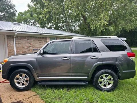 2011 Toyota 4Runner SR5 Sport Utility 4D