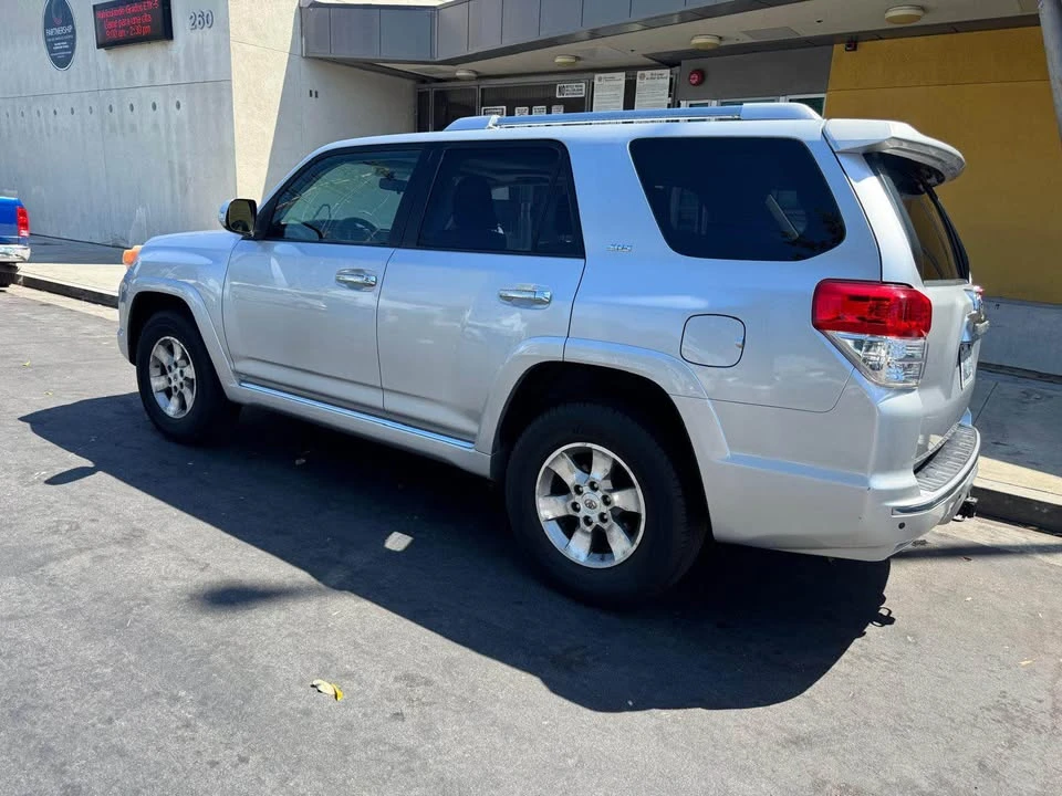 2011 Toyota 4Runner 5th Gen - Image 5 of 9