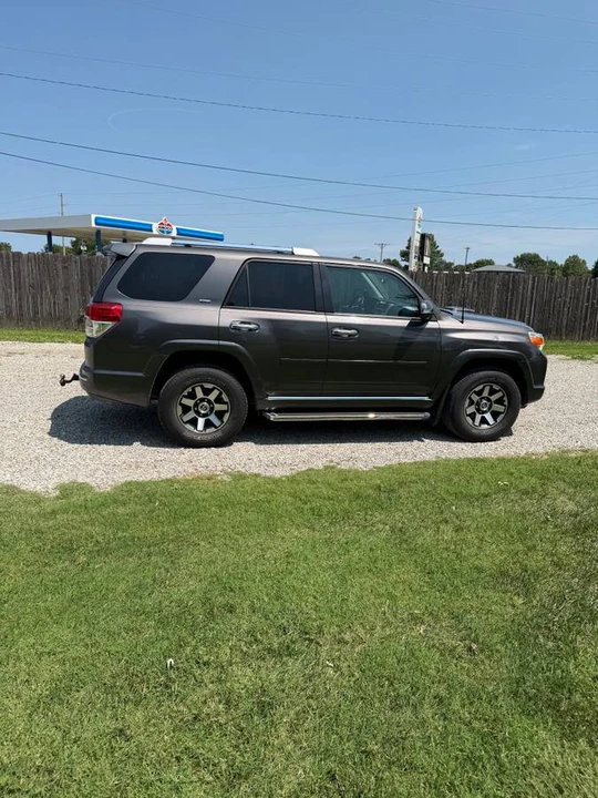 2011 Toyota 4Runner 5th Gen - Image 4 of 9