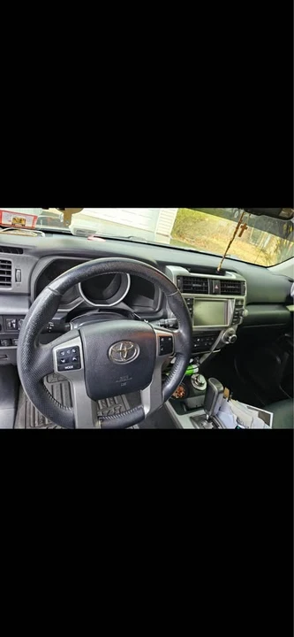 2011 Toyota 4Runner 5th Gen - Image 5 of 8