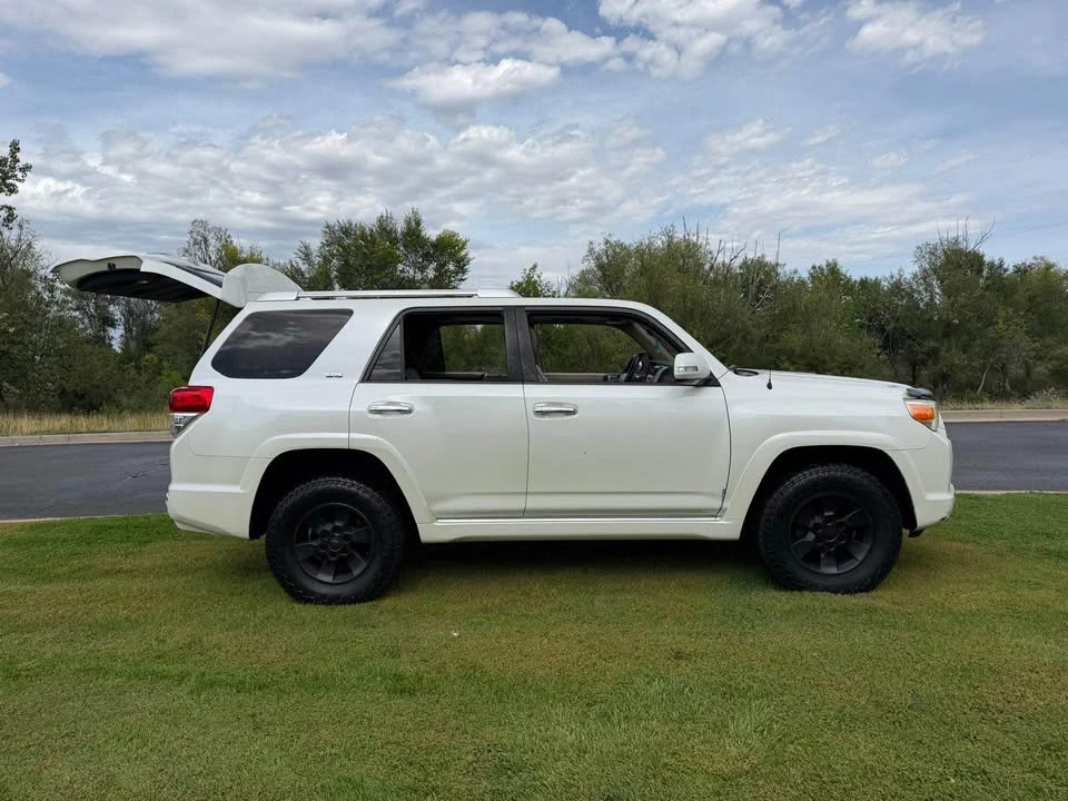 2011 Toyota 4Runner 5th Gen - Image 5 of 17