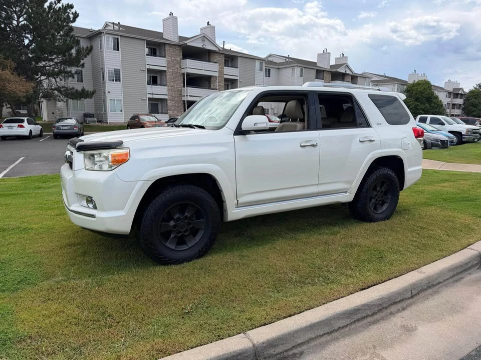 2011 Toyota 4Runner 5th Gen - Image 3 of 16