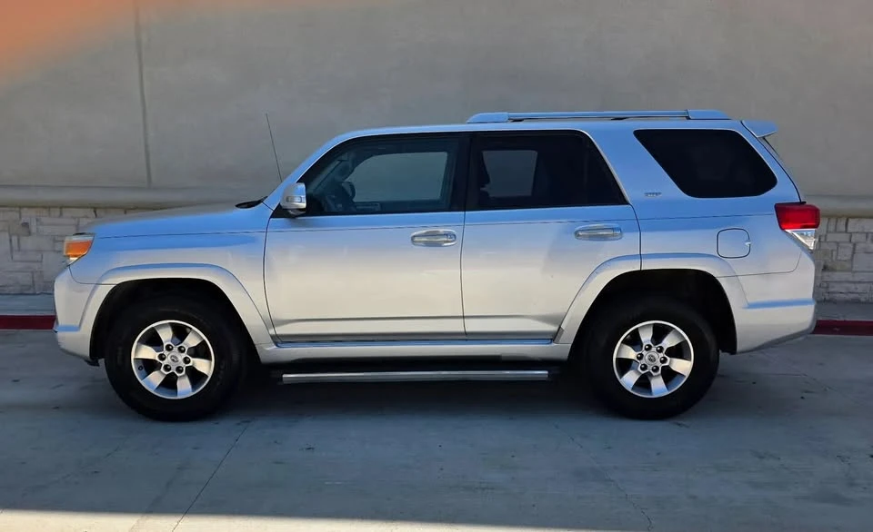 2011 Toyota 4Runner 5th Gen - Image 5 of 20