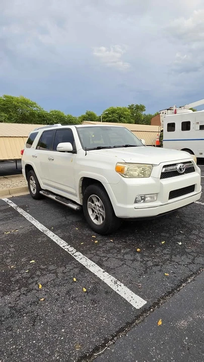 2011 Toyota 4Runner 5th Gen - Image 4 of 14