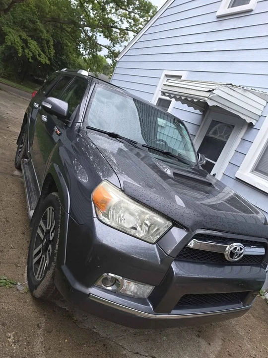 2011 Toyota 4Runner 5th Gen - Image 9 of 17