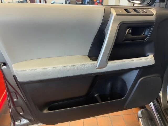 2011 Toyota 4Runner 5th Gen - Image 14 of 20