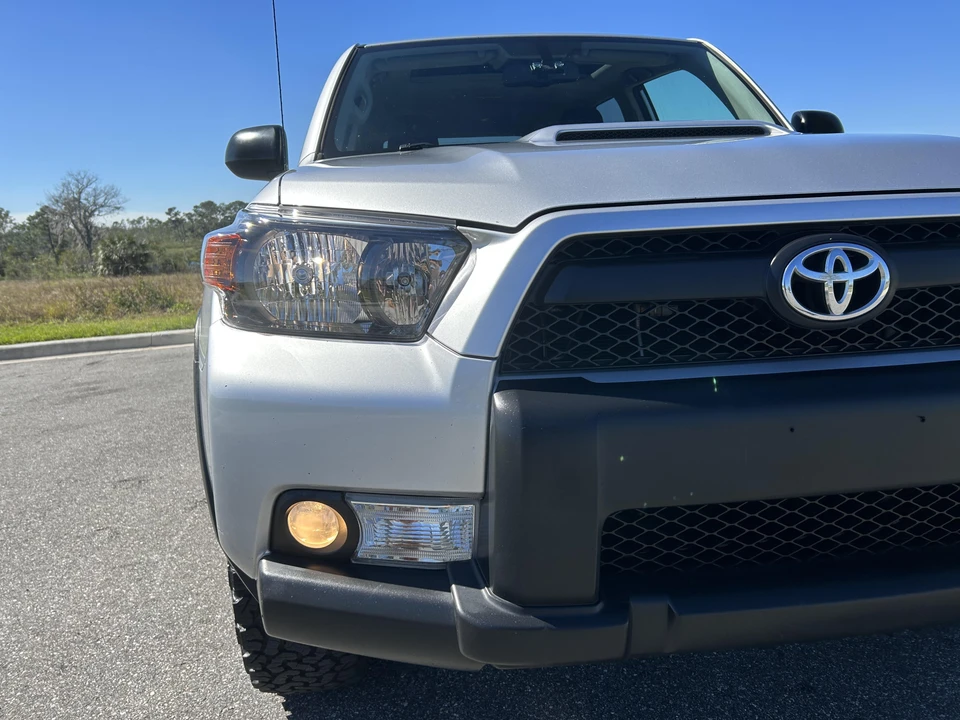 2011 Toyota 4Runner 5th Gen - Image 19 of 31