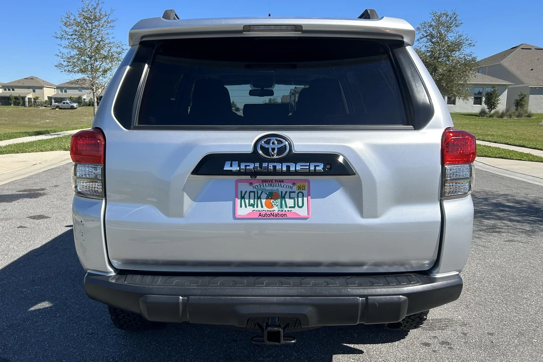 2011 Toyota 4Runner 5th Gen - Image 5 of 31