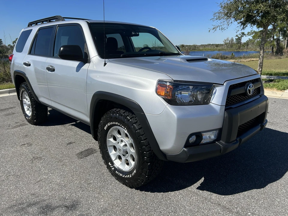 2011 Toyota 4Runner 5th Gen - Image 15 of 31