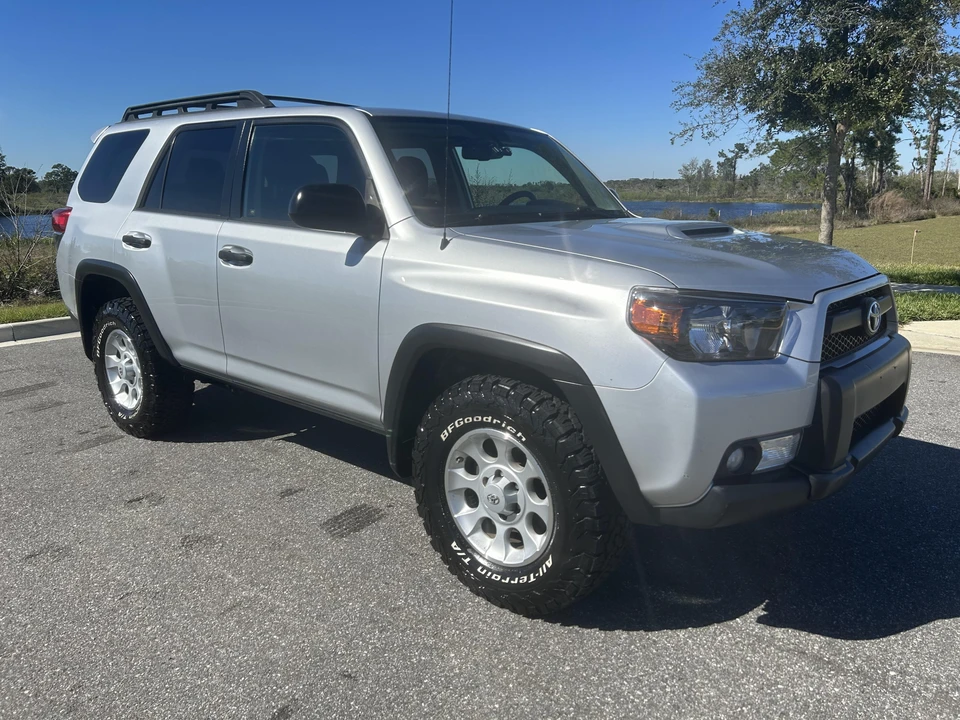 2011 Toyota 4Runner 5th Gen - Image 14 of 31