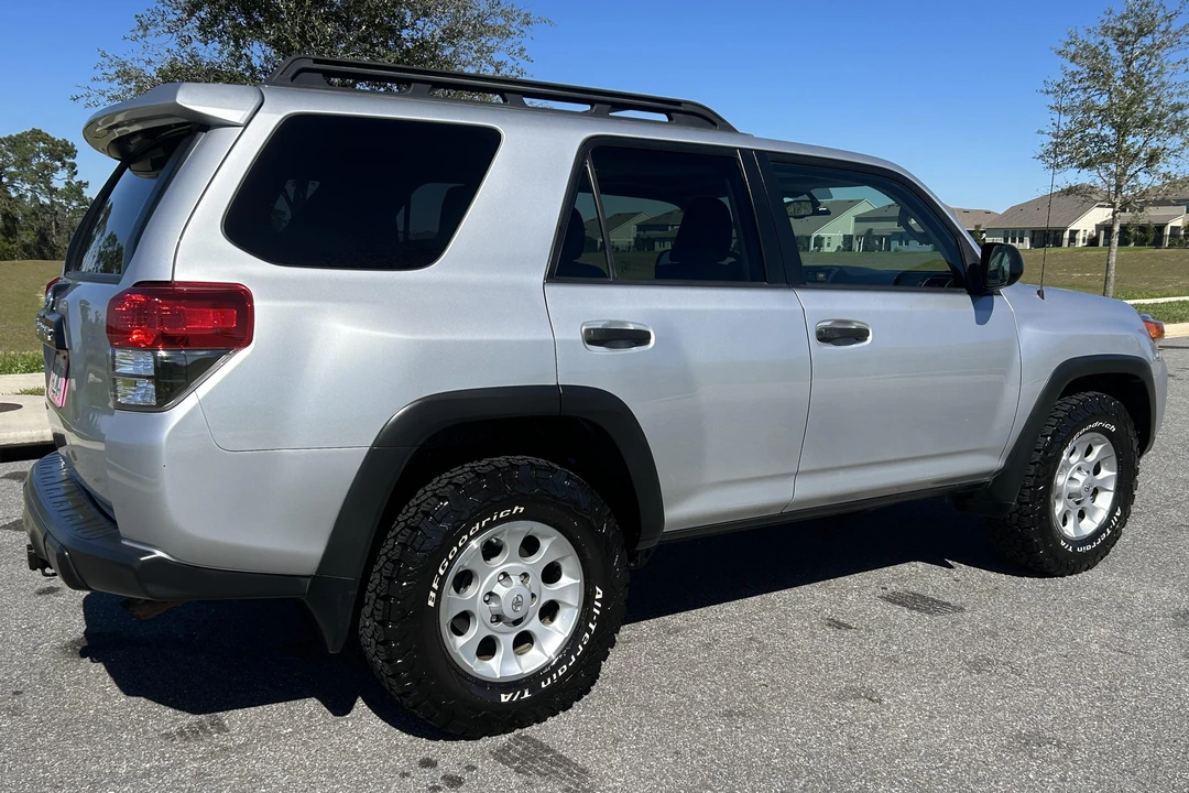 2011 Toyota 4Runner 5th Gen - Image 4 of 31