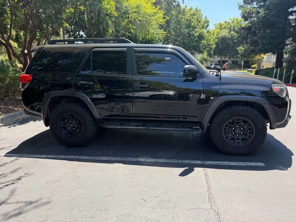 2011 Toyota 4Runner 5th Gen - Image 5 of 10