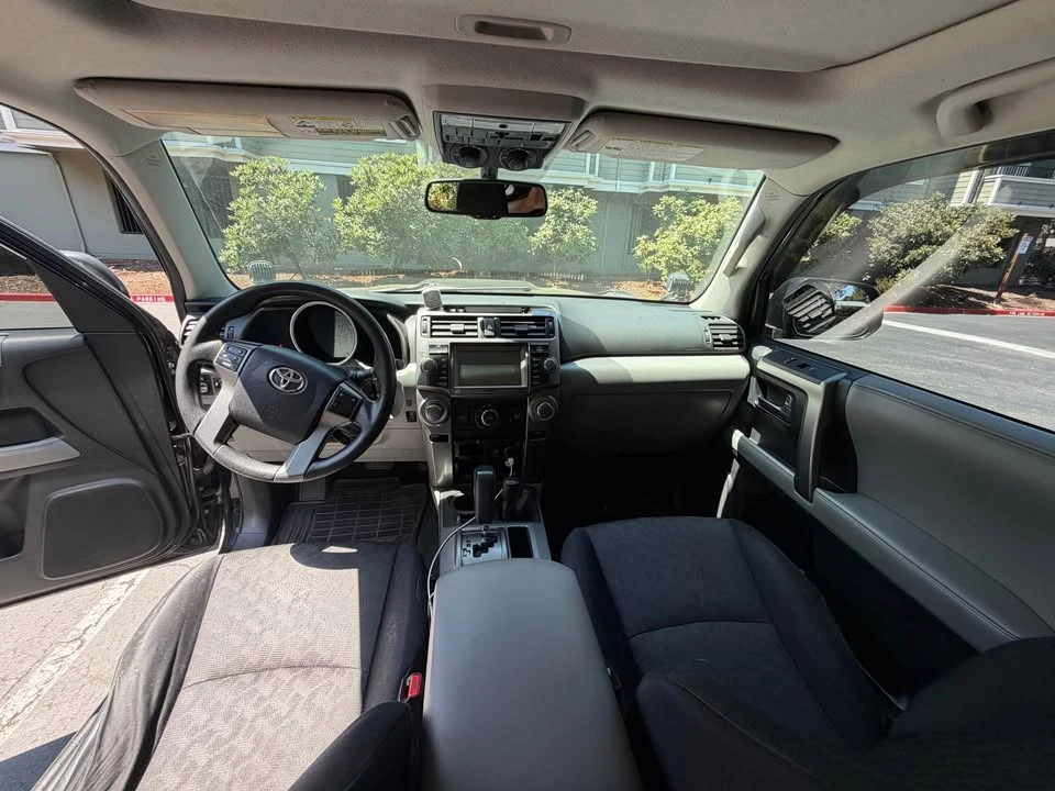 2011 Toyota 4Runner 5th Gen - Image 6 of 10