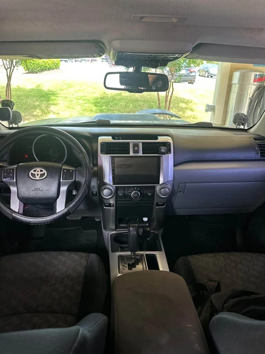2011 Toyota 4Runner 5th Gen - Image 9 of 12