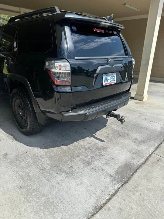 2011 Toyota 4Runner 5th Gen - Image 5 of 12