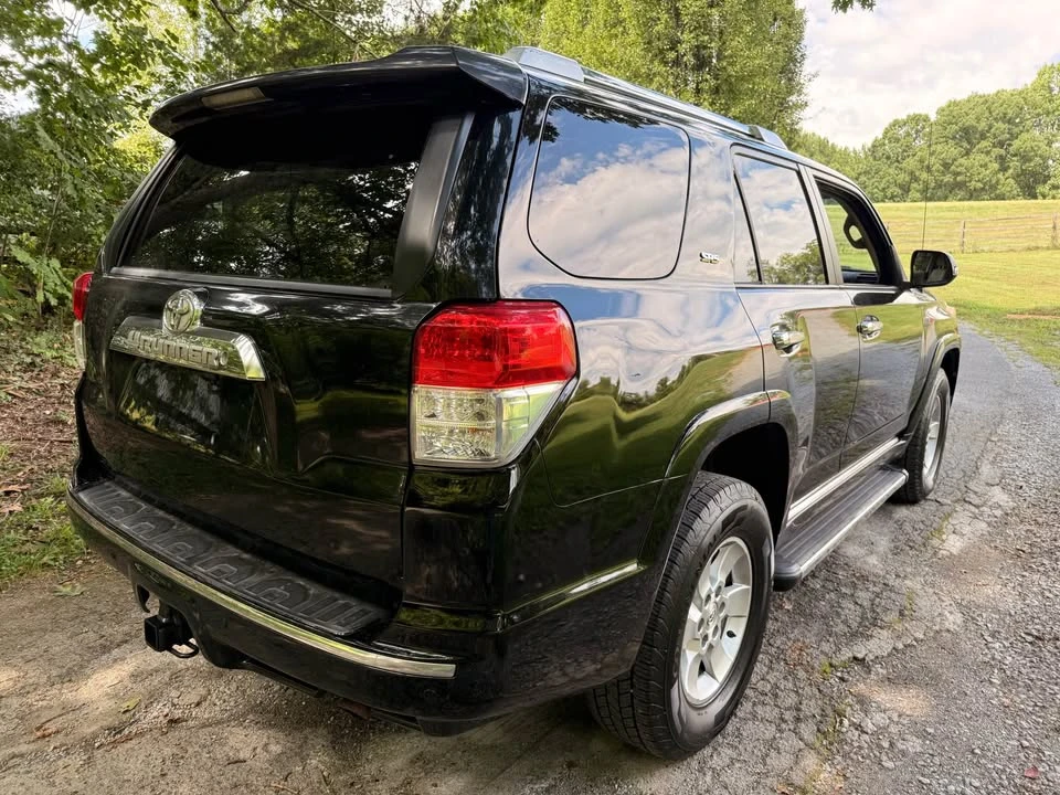 2011 Toyota 4Runner 5th Gen - Image 4 of 13