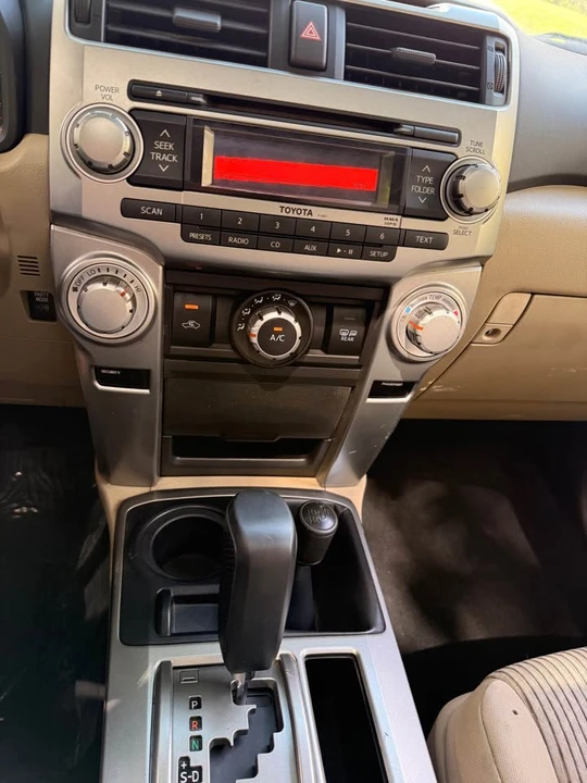 2011 Toyota 4Runner 5th Gen - Image 8 of 13