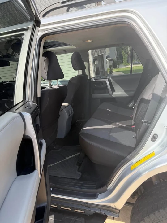 2011 Toyota 4Runner 5th Gen - Image 8 of 15