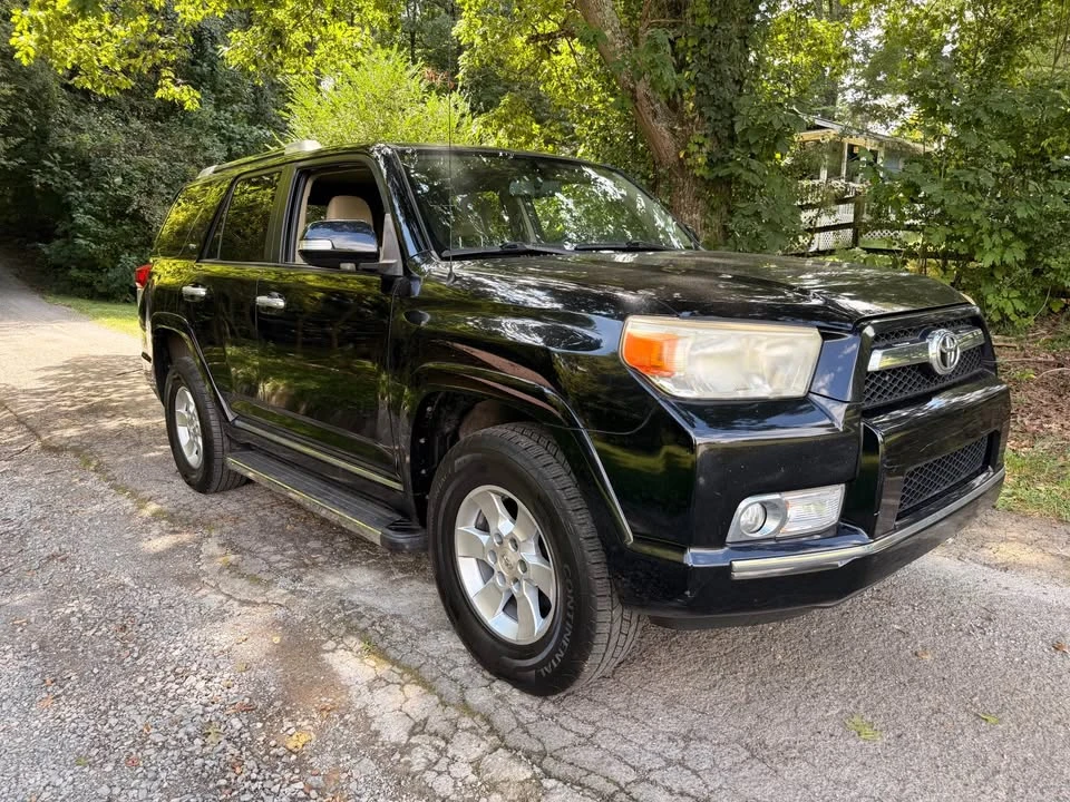 2011 Toyota 4Runner 5th Gen - Image 2 of 13