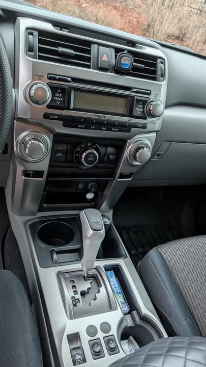 2011 Toyota 4Runner 5th Gen - Image 9 of 13