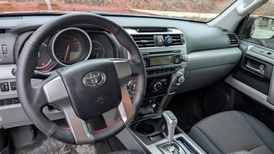 2011 Toyota 4Runner 5th Gen - Image 7 of 13