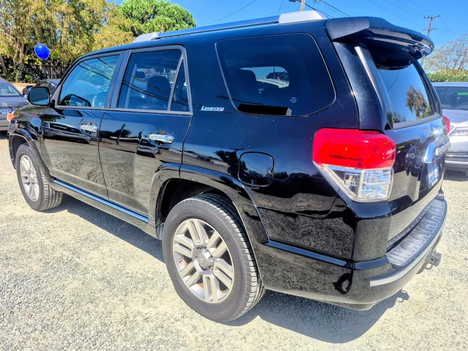 2011 Toyota 4Runner 5th Gen - Image 9 of 20