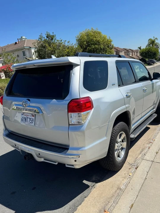 2011 Toyota 4Runner 5th Gen - Image 4 of 10