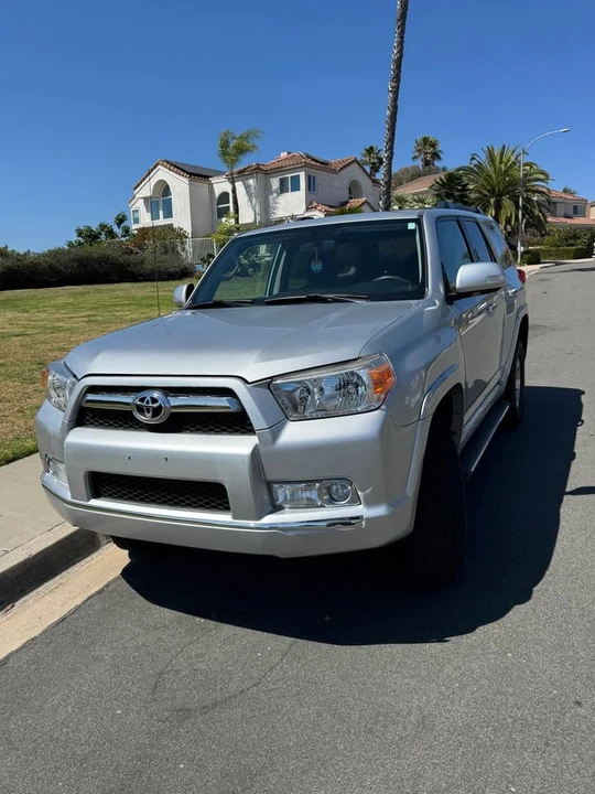 2011 Toyota 4Runner 5th Gen - Image 2 of 10