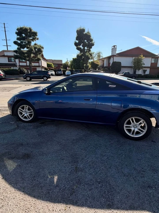 2011 Toyota Celica 7th Gen - Image 4 of 8
