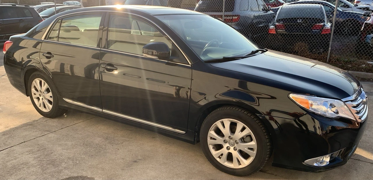 2011 Toyota Avalon 3rd Gen - Image 2 of 15
