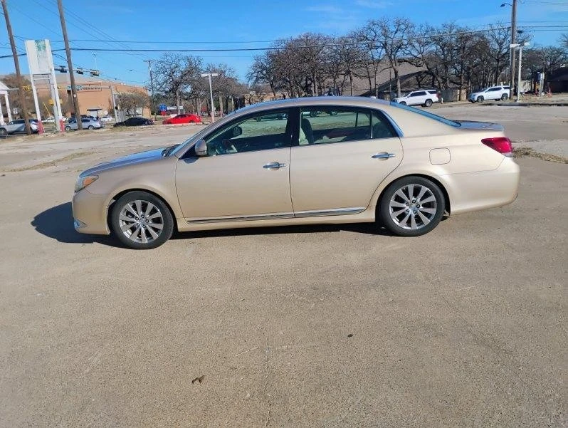 2011 Toyota Avalon 4th Gen - Image 2 of 8