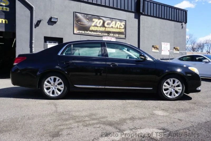 2011 Toyota Avalon 3rd Gen - Image 8 of 12