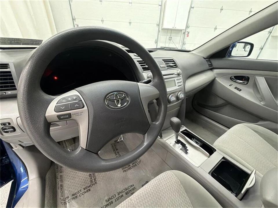 2011 Toyota Camry 6th Gen - Image 11 of 16