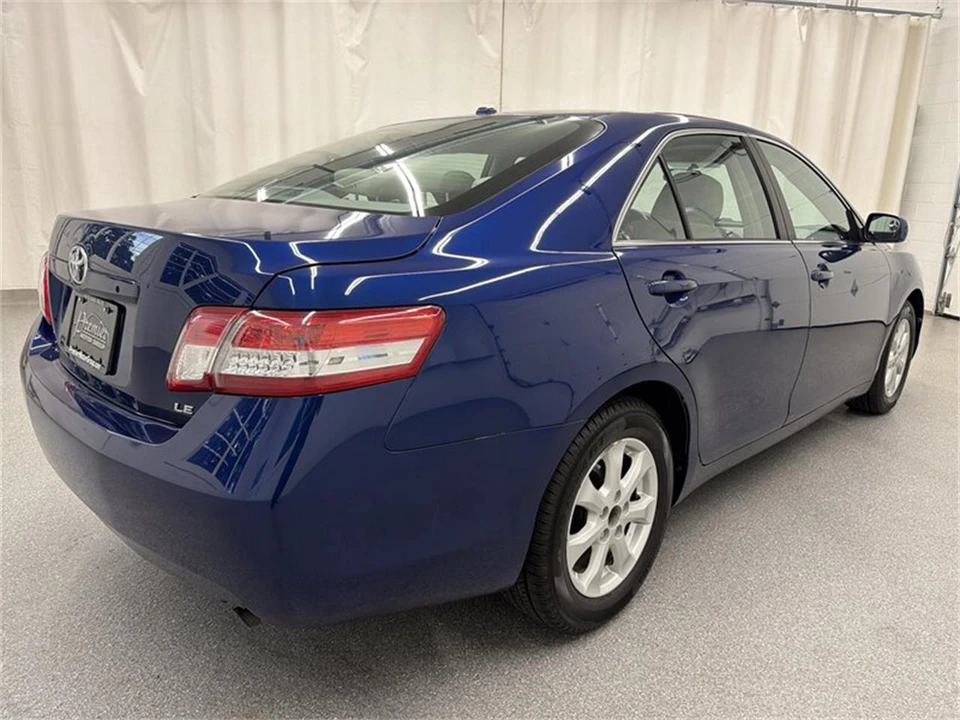 2011 Toyota Camry 6th Gen - Image 5 of 16