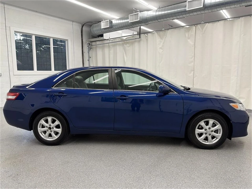2011 Toyota Camry 6th Gen - Image 4 of 16