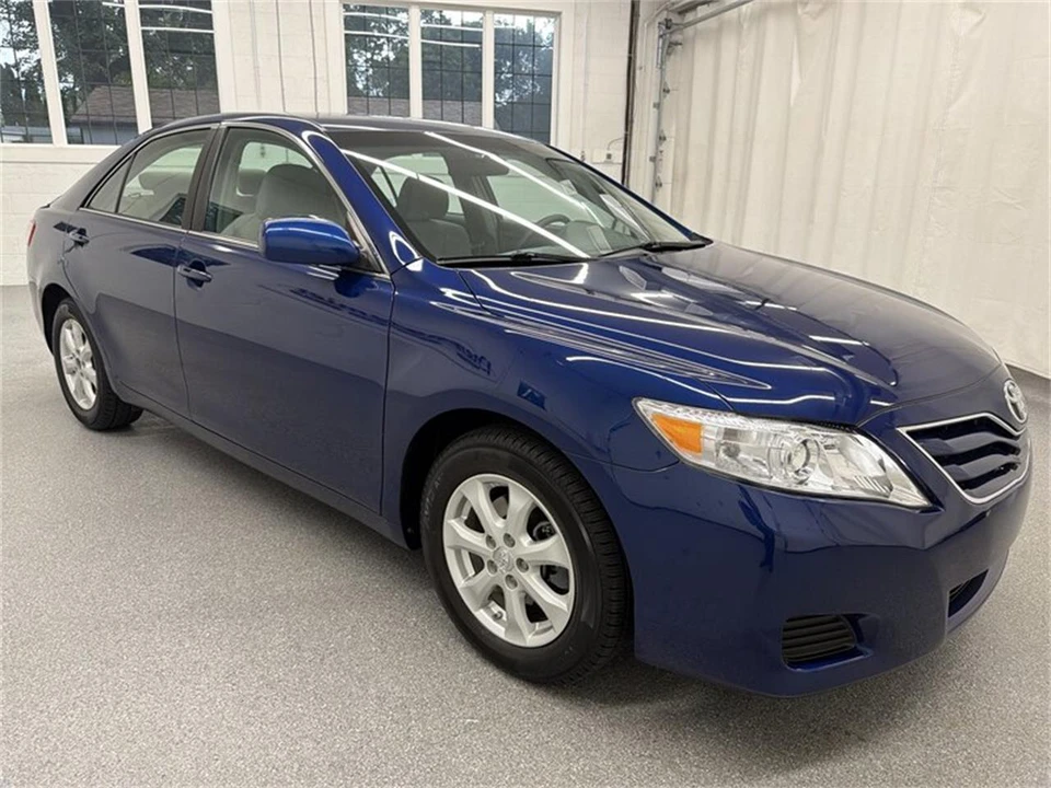 2011 Toyota Camry 6th Gen - Image 3 of 16