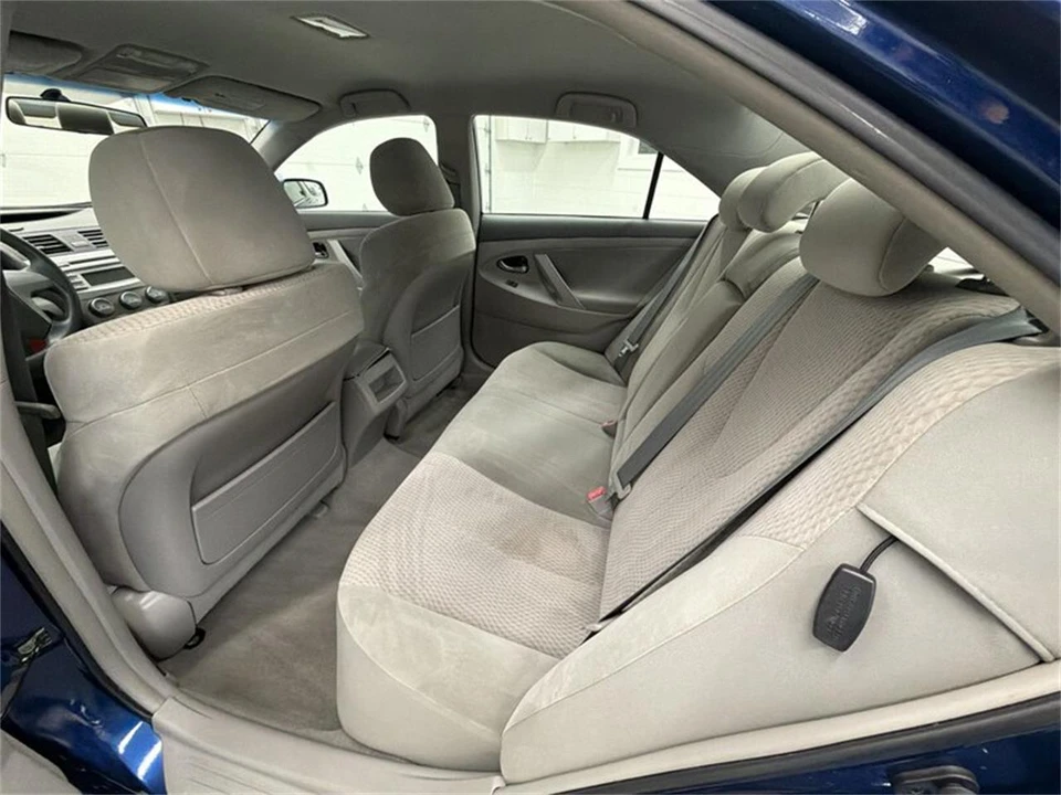 2011 Toyota Camry 6th Gen - Image 12 of 16