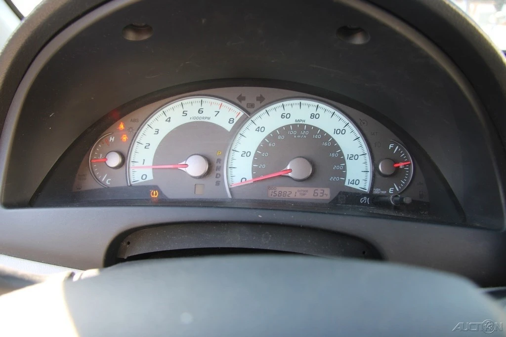 2011 Toyota Camry 6th Gen - Image 16 of 21