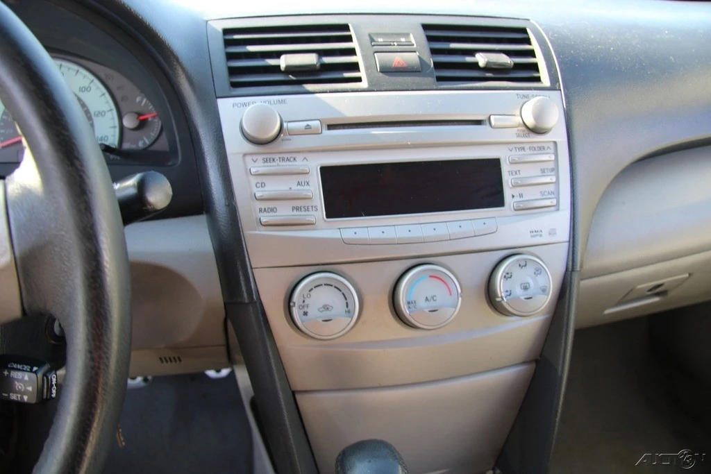 2011 Toyota Camry 6th Gen - Image 18 of 21