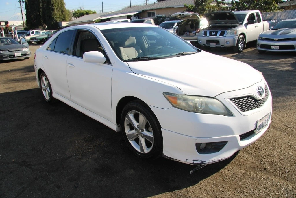 2011 Toyota Camry 6th Gen - Image 9 of 21