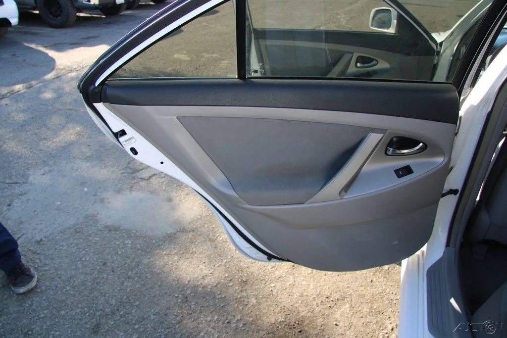 2011 Toyota Camry 6th Gen - Image 20 of 21