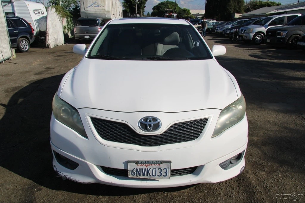 2011 Toyota Camry 6th Gen - Image 10 of 21