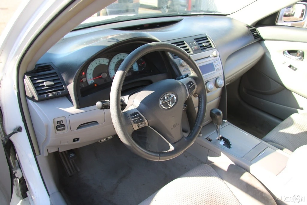 2011 Toyota Camry 6th Gen - Image 15 of 21