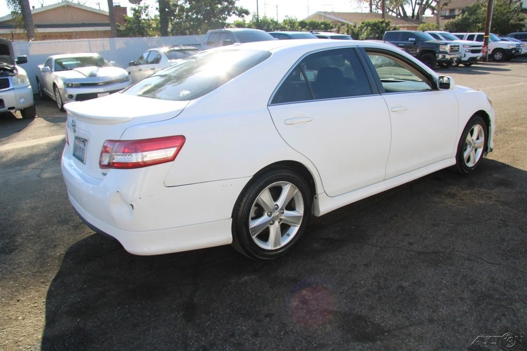 2011 Toyota Camry 6th Gen - Image 6 of 21