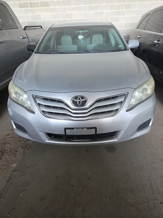 2011 Toyota Camry 6th Gen - Image 2 of 9