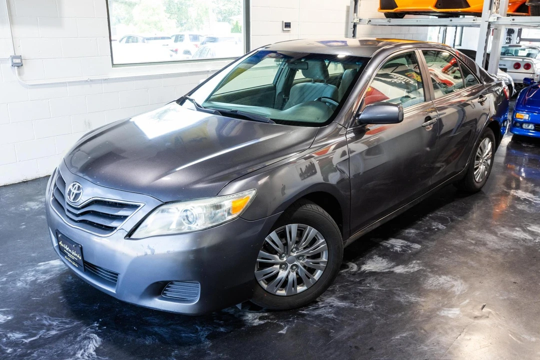 2011 Toyota Camry 6th Gen - Image 2 of 21